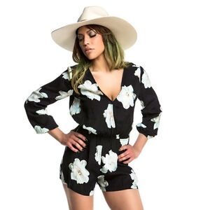 Willow & Clay Black Floral Romper NWT